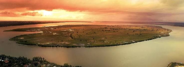 Batticaloa Lagoon in eastern Sri Lanka